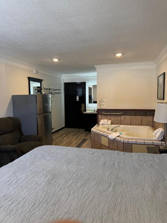 Home Suites – Thief River Falls, MN
