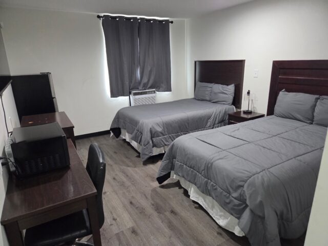 The Suite Inn Minot - Double Room