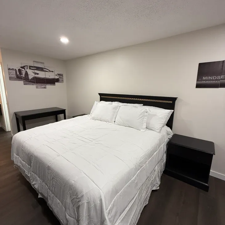King Bed with Jacuzzi Tub