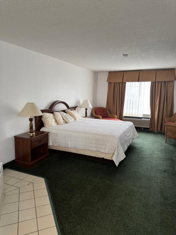 King Room with Spa Bath