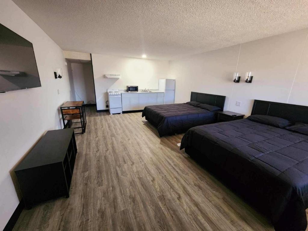 Queen Suite