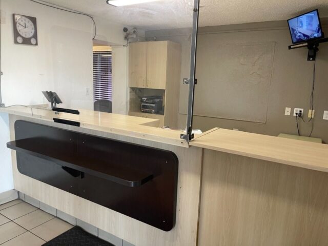 Front desk at Suite Stay Evansville
