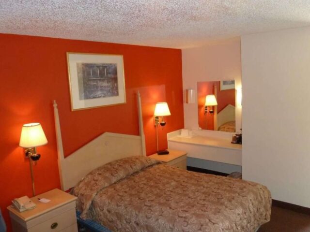 Queen Room